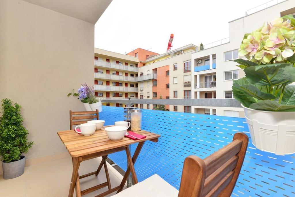 Laurel Bay Apartment Будапеща Екстериор снимка