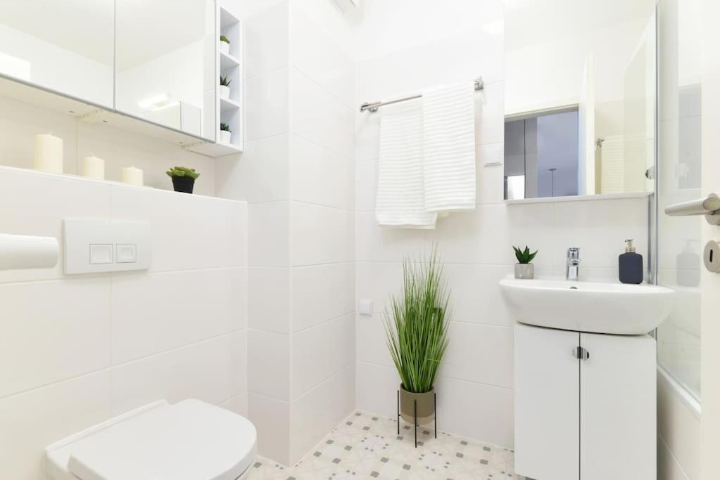 Laurel Bay Apartment Будапеща Екстериор снимка