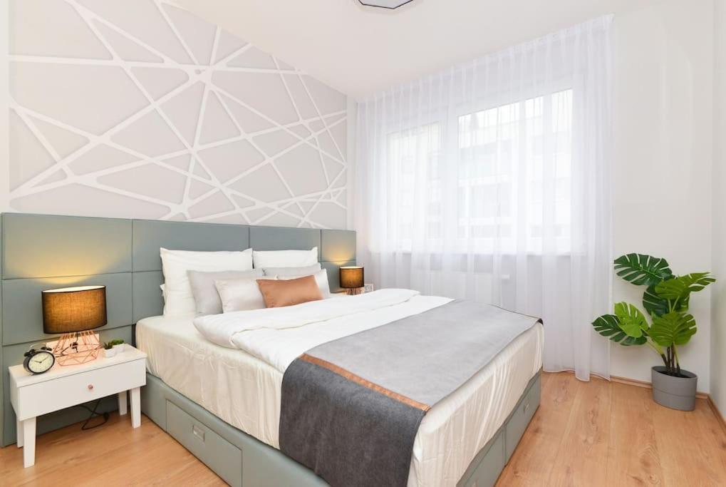 Laurel Bay Apartment Будапеща Екстериор снимка
