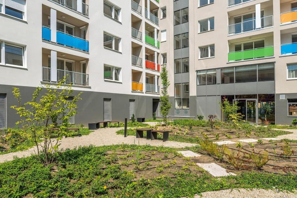 Laurel Bay Apartment Будапеща Екстериор снимка